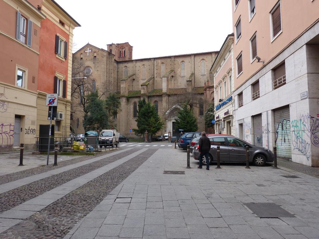 شقة Residenza Piazza San Francesco بولونيا الغرفة الصورة
